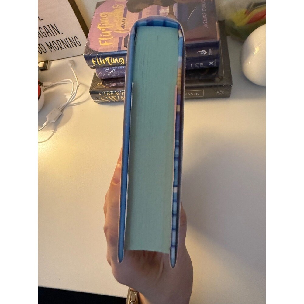 The Break-Up Pact by Emma Lord Afterlight Edition Illumicrate Signed - Picture 3 of 14